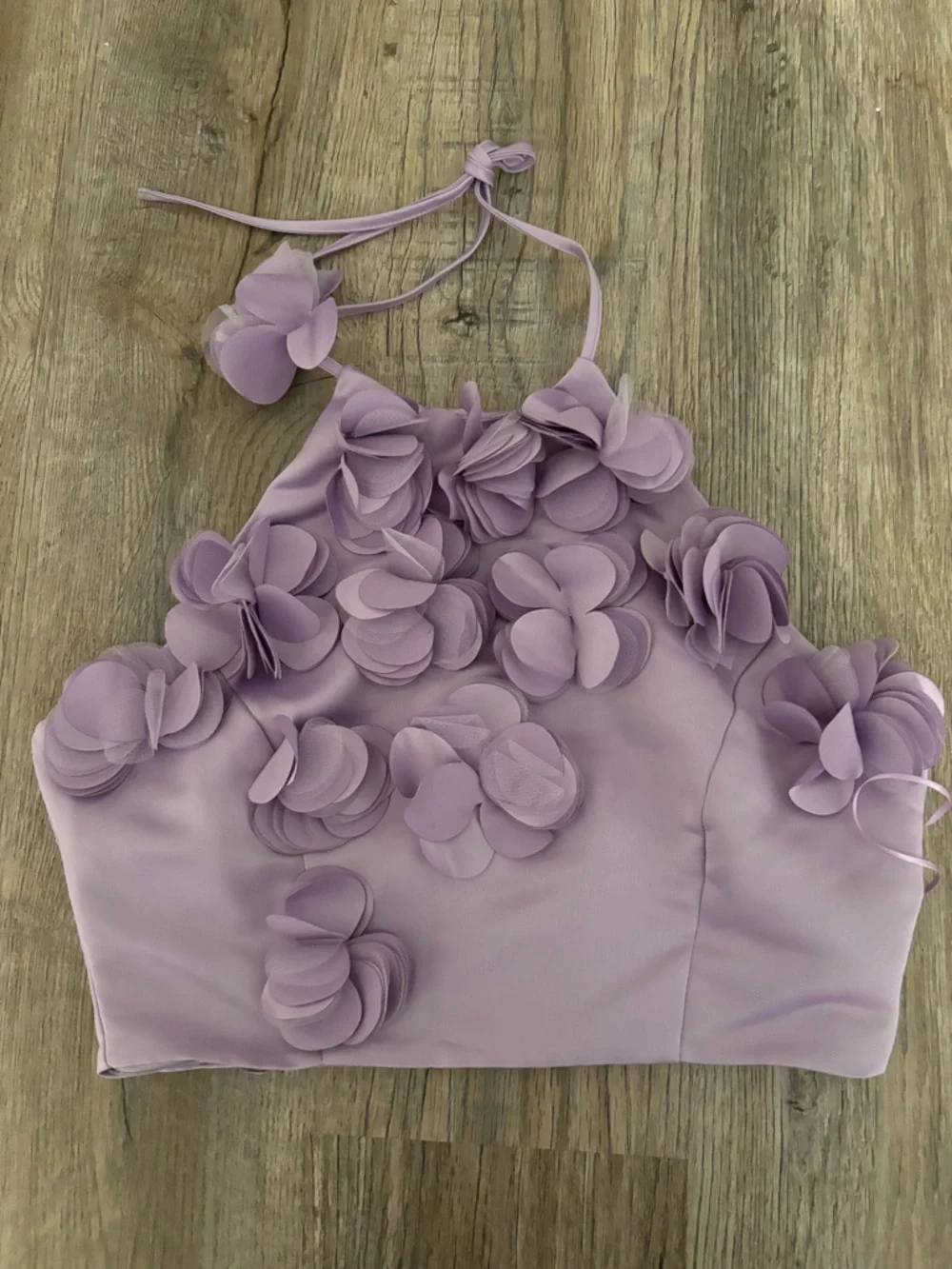 AKIRA Light Purple Satin Halter Crop Top - Picture 2 of 4